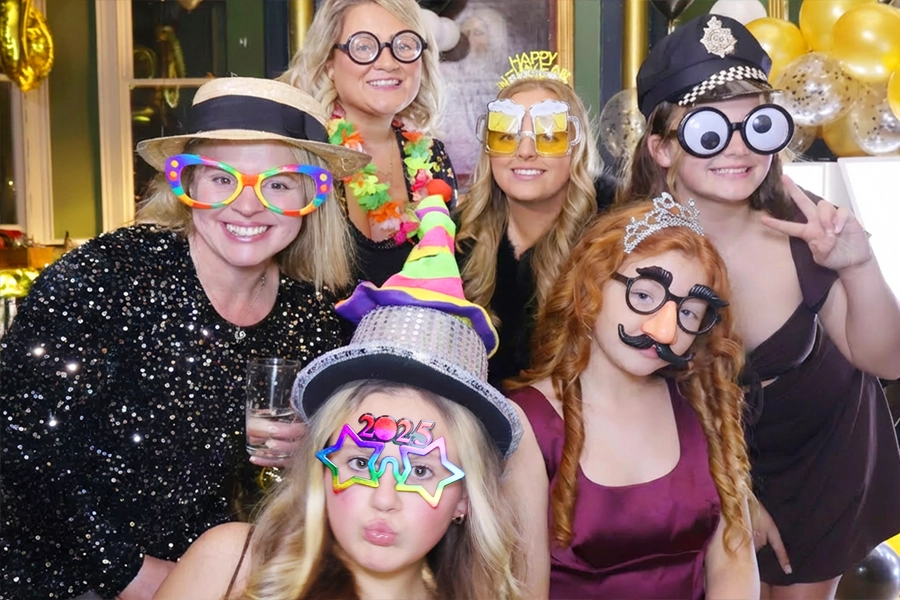 Photo Booth Hire london UK near me 360 booth party glam Photo booth